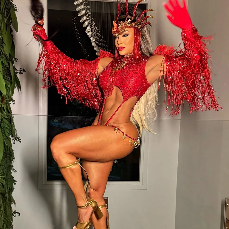 Juliana Salimeni Plastic Surgery