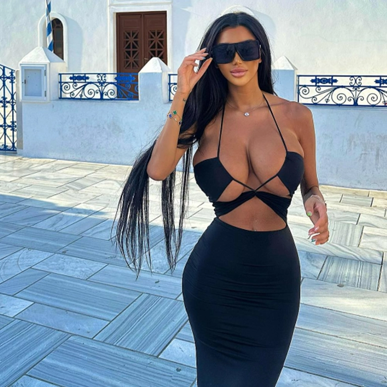 Chloe Khan Titties