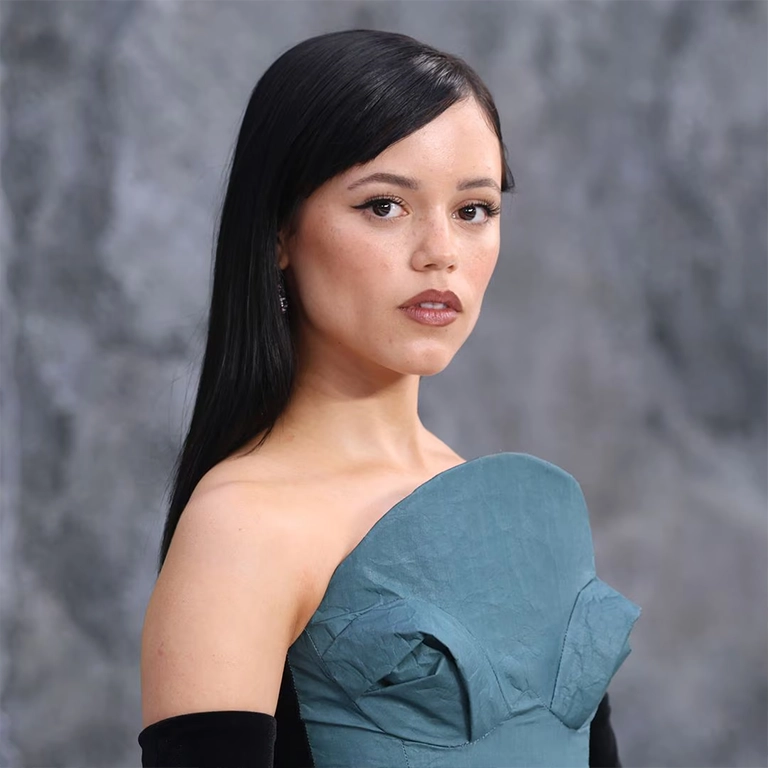 Jenna Ortega's Changing Jawline and Chin