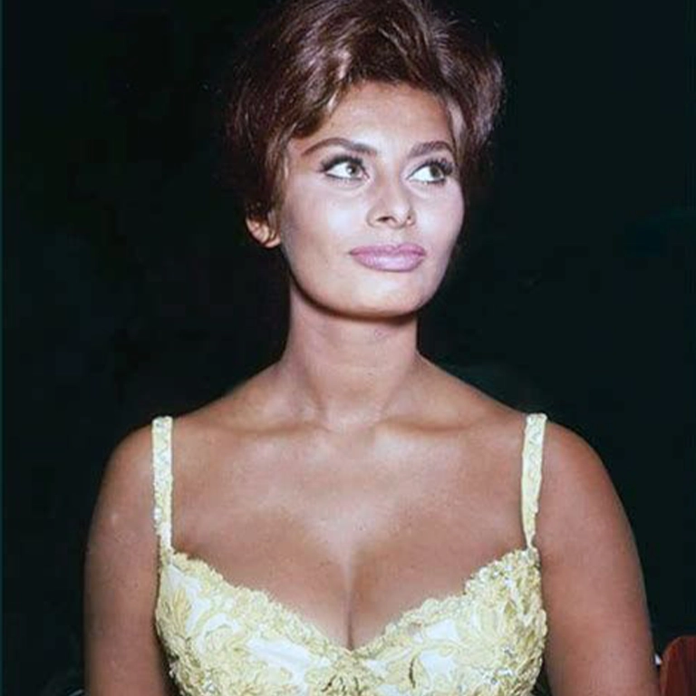 Sophia Loren Body Image