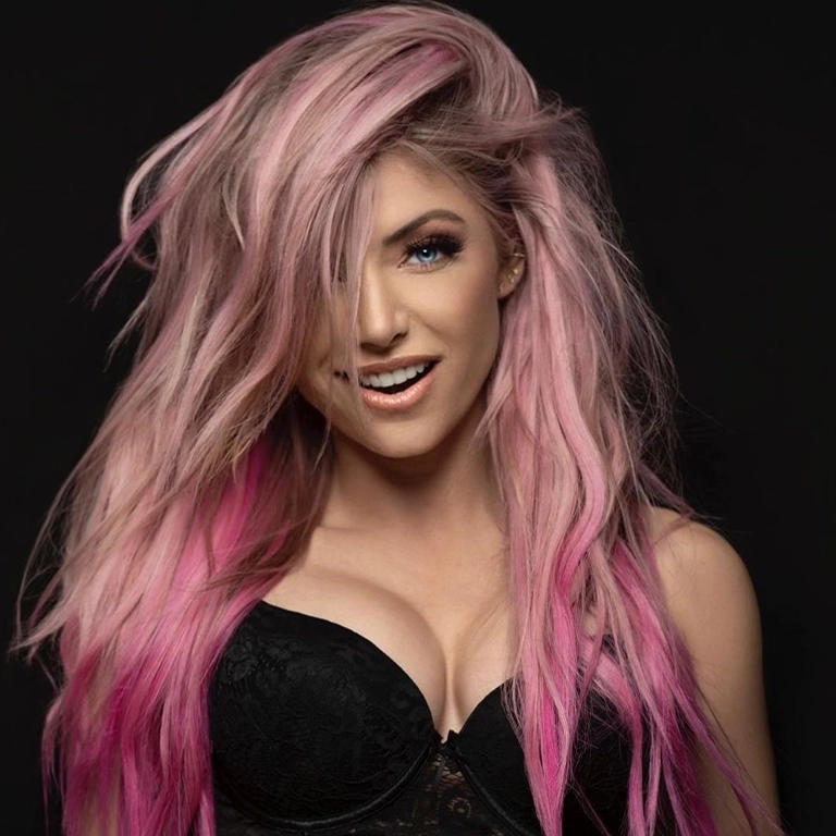 How Alexa Bliss Maintains Her Curves