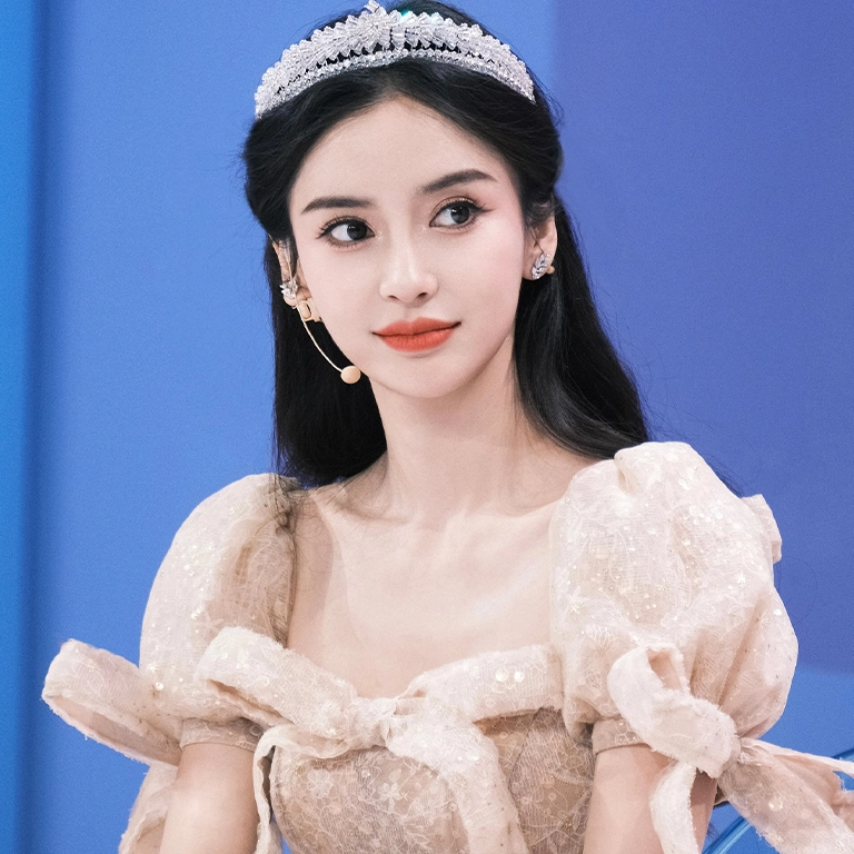 How Many Surgery Did Angelababy Get