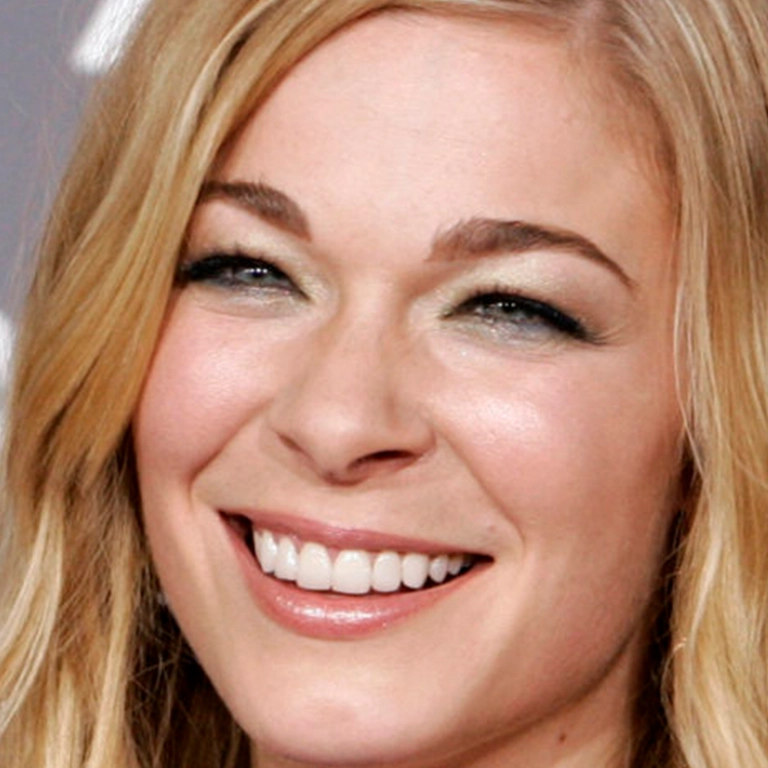 LeAnn Rimes Teeth Whitening and Care Tips