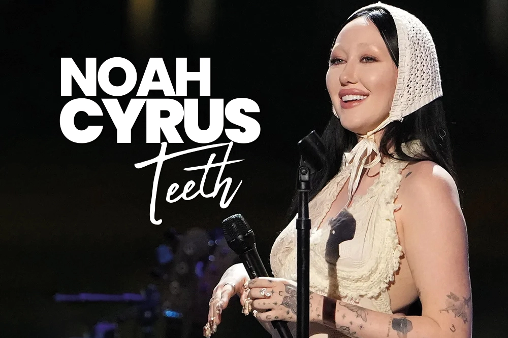 Noah Cyrus Teeth