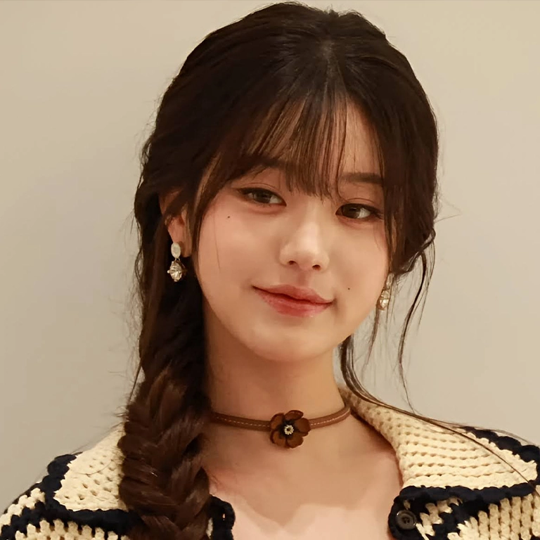 Jang Won-young Double Eyelid