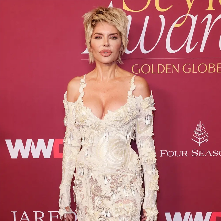 Lisa Rinna Implant Removal