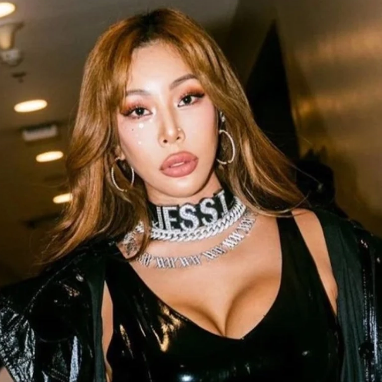 Jessi Breast Implants