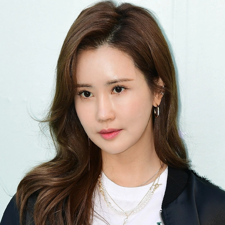 Lee Da Hae Face Evolution