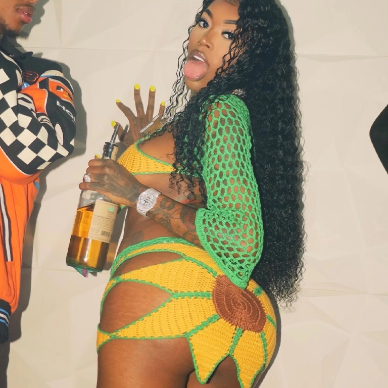 Asian Da Brat Butt Size