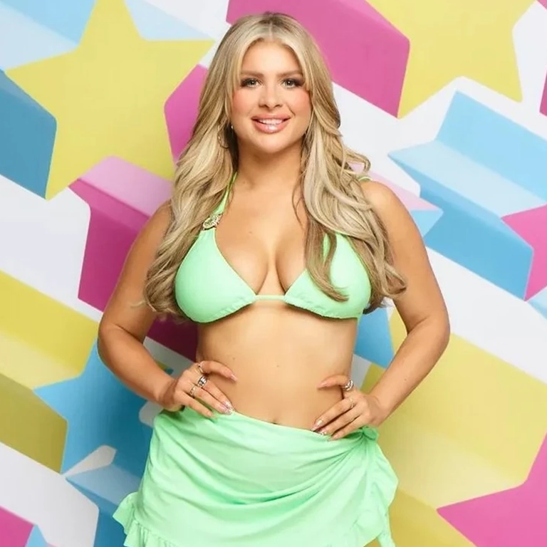 Clinical Evidence vs. Social Media Rumors