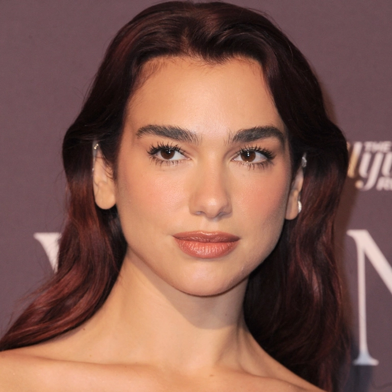 Dua Lipa Face Transformation Filler vs. Makeup 2026